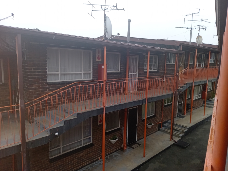 1 Bedroom Property for Sale in Mindalore Gauteng