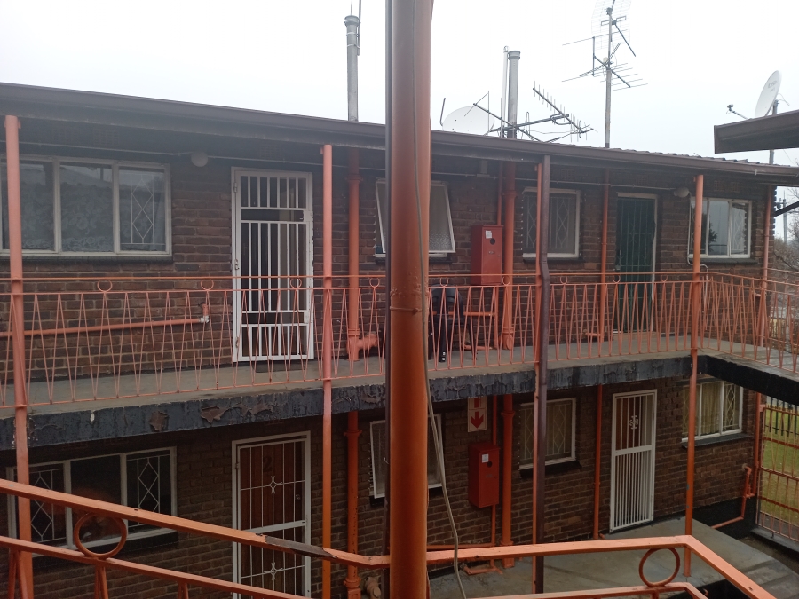 1 Bedroom Property for Sale in Mindalore Gauteng