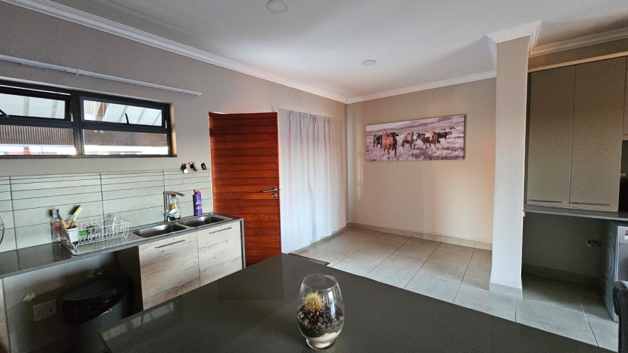 To Let 2 Bedroom Property for Rent in Six Fountains Residential Estate Gauteng