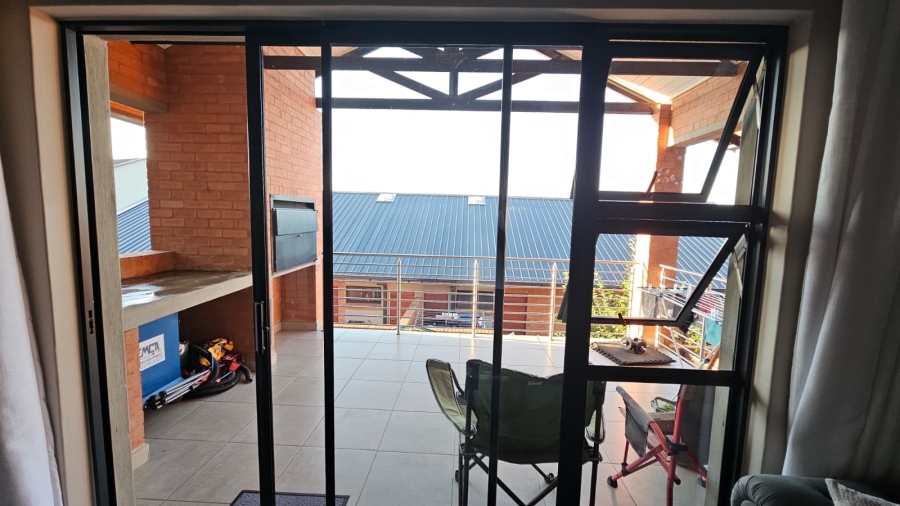 To Let 2 Bedroom Property for Rent in Six Fountains Residential Estate Gauteng