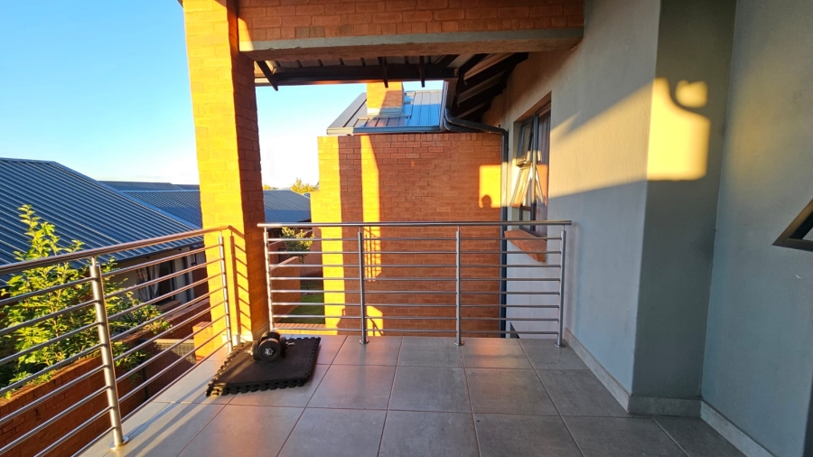 To Let 2 Bedroom Property for Rent in Six Fountains Residential Estate Gauteng