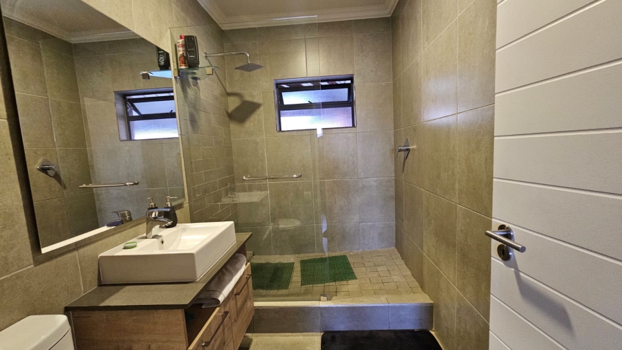 To Let 2 Bedroom Property for Rent in Six Fountains Residential Estate Gauteng