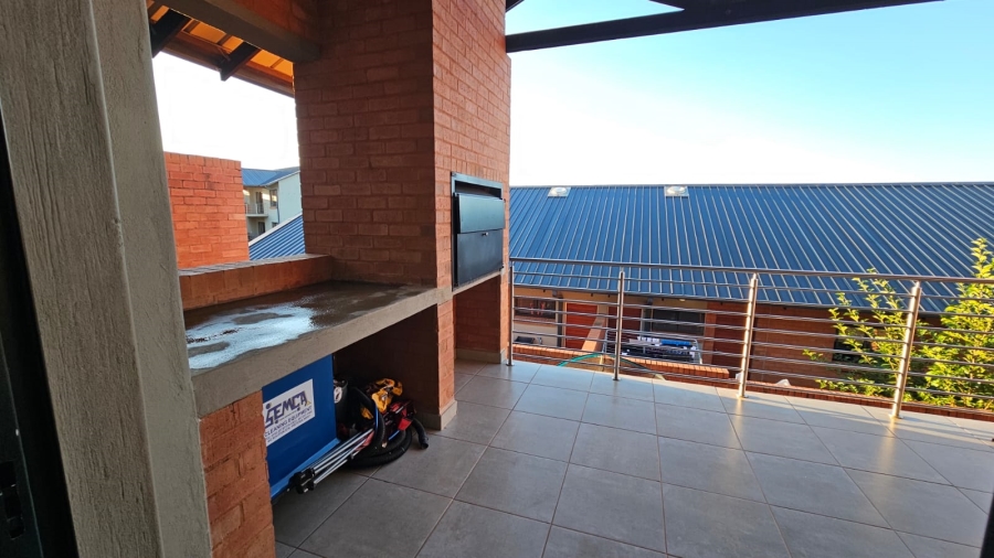 To Let 2 Bedroom Property for Rent in Six Fountains Residential Estate Gauteng