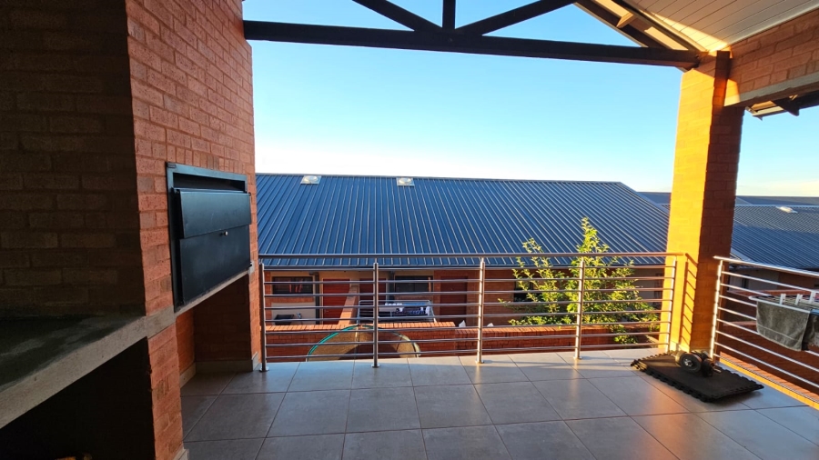 To Let 2 Bedroom Property for Rent in Six Fountains Residential Estate Gauteng