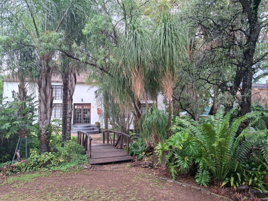 8 Bedroom Property for Sale in Kameeldrift East Gauteng