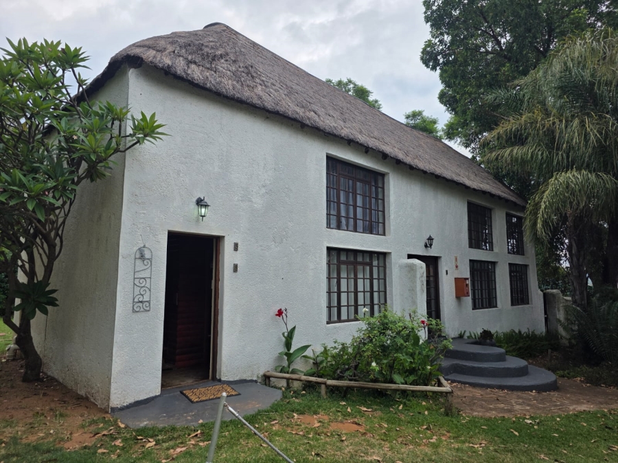 8 Bedroom Property for Sale in Kameeldrift East Gauteng