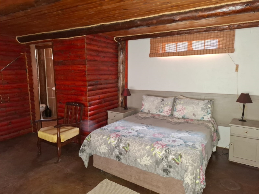 8 Bedroom Property for Sale in Kameeldrift East Gauteng