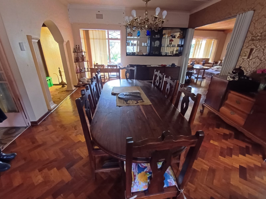 5 Bedroom Property for Sale in Unitas Park Gauteng