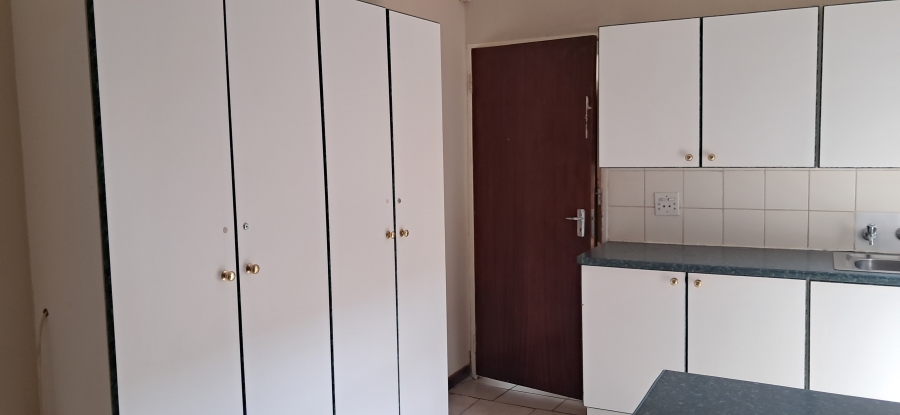 To Let 1 Bedroom Property for Rent in Witpoortjie Gauteng