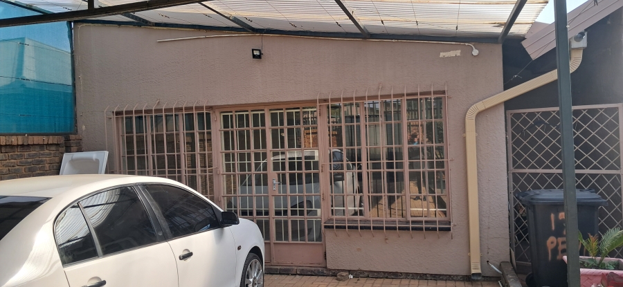 To Let 1 Bedroom Property for Rent in Witpoortjie Gauteng