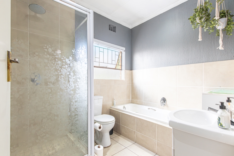 2 Bedroom Property for Sale in Amorosa Gauteng
