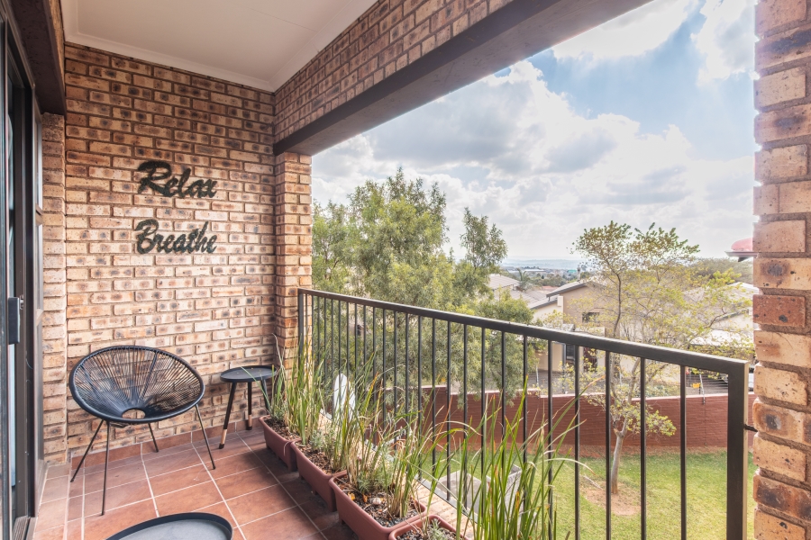2 Bedroom Property for Sale in Amorosa Gauteng