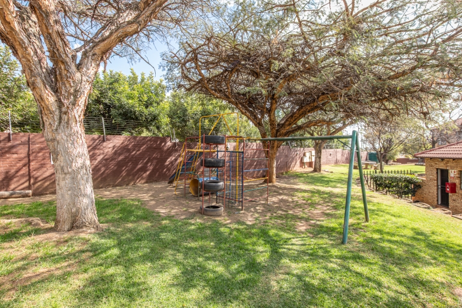 2 Bedroom Property for Sale in Amorosa Gauteng