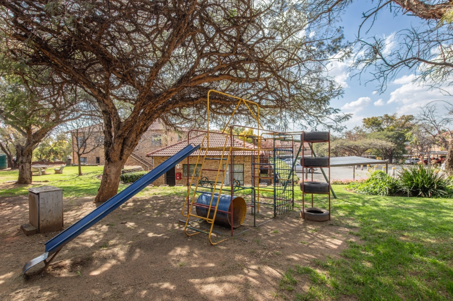 2 Bedroom Property for Sale in Amorosa Gauteng