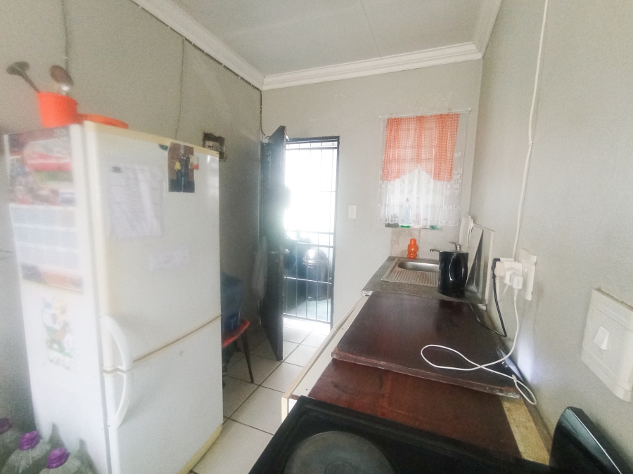 2 Bedroom Property for Sale in Fleurhof Gauteng