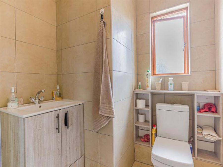 2 Bedroom Property for Sale in Lonehill Gauteng