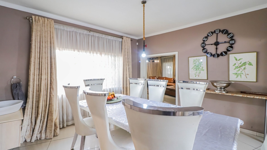 4 Bedroom Property for Sale in Bramley North Gauteng