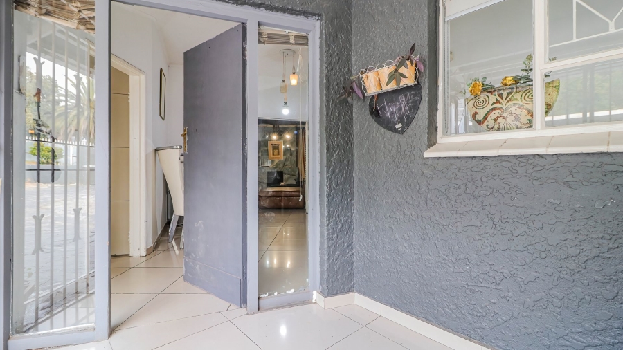 4 Bedroom Property for Sale in Bramley North Gauteng