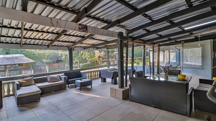 4 Bedroom Property for Sale in Bramley North Gauteng