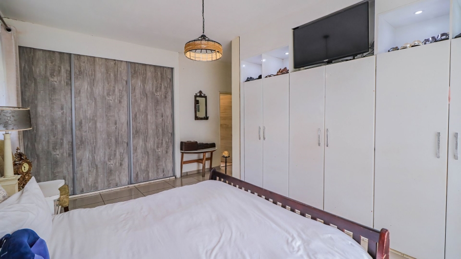 4 Bedroom Property for Sale in Bramley North Gauteng
