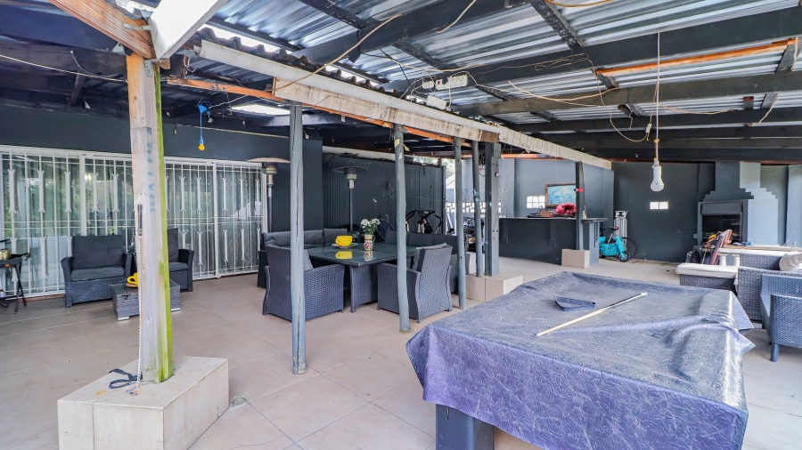 4 Bedroom Property for Sale in Bramley North Gauteng