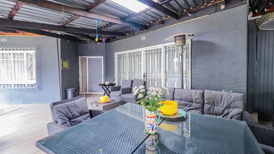 4 Bedroom Property for Sale in Bramley North Gauteng