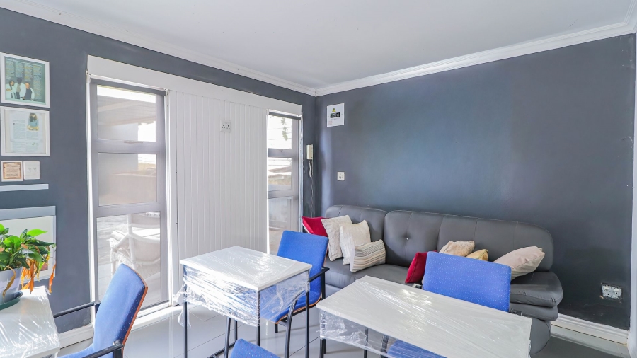 4 Bedroom Property for Sale in Bramley North Gauteng