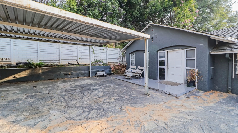 4 Bedroom Property for Sale in Bramley North Gauteng