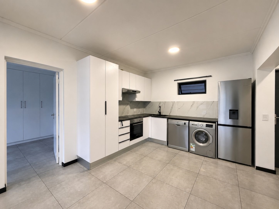 To Let 2 Bedroom Property for Rent in Bryanston Gauteng