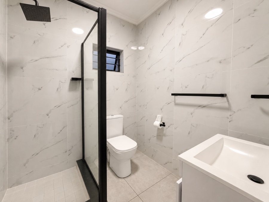 To Let 2 Bedroom Property for Rent in Bryanston Gauteng