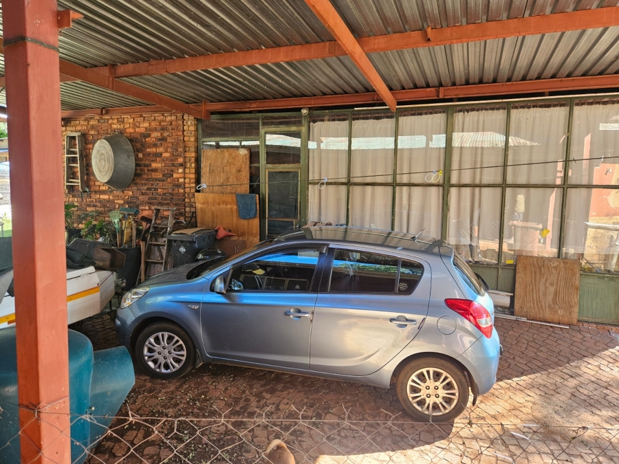14 Bedroom Property for Sale in Vissershoek AH Gauteng