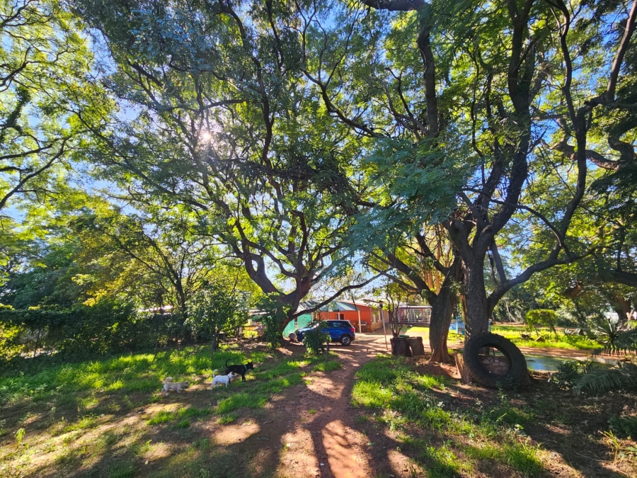 14 Bedroom Property for Sale in Vissershoek AH Gauteng