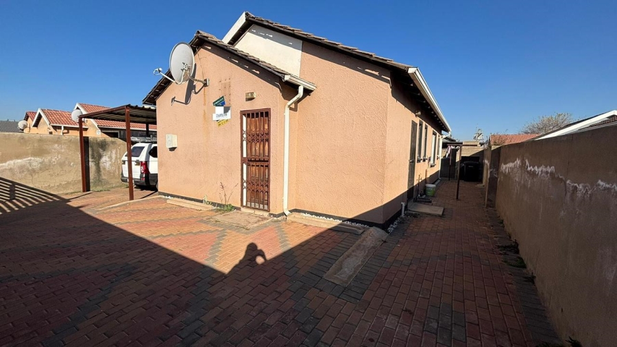 2 Bedroom Property for Sale in Windmill Park Gauteng