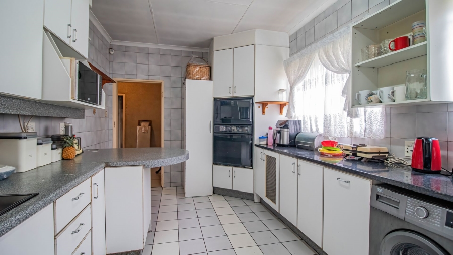 4 Bedroom Property for Sale in Freeway Park Gauteng