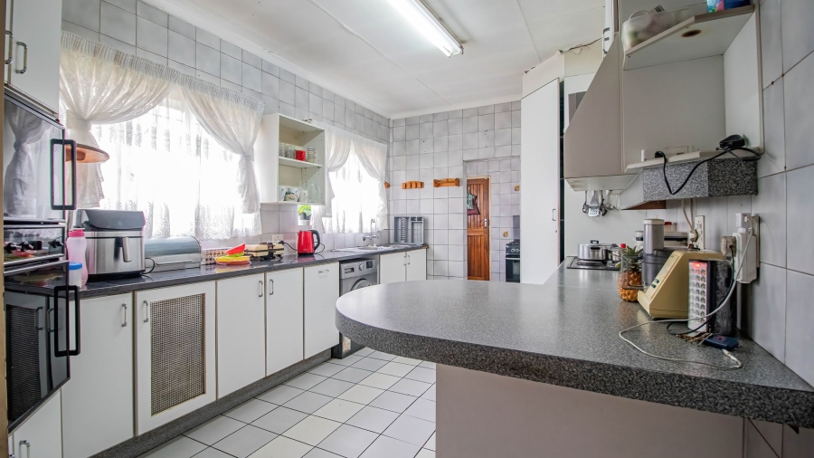 4 Bedroom Property for Sale in Freeway Park Gauteng