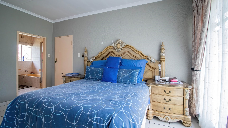 4 Bedroom Property for Sale in Freeway Park Gauteng
