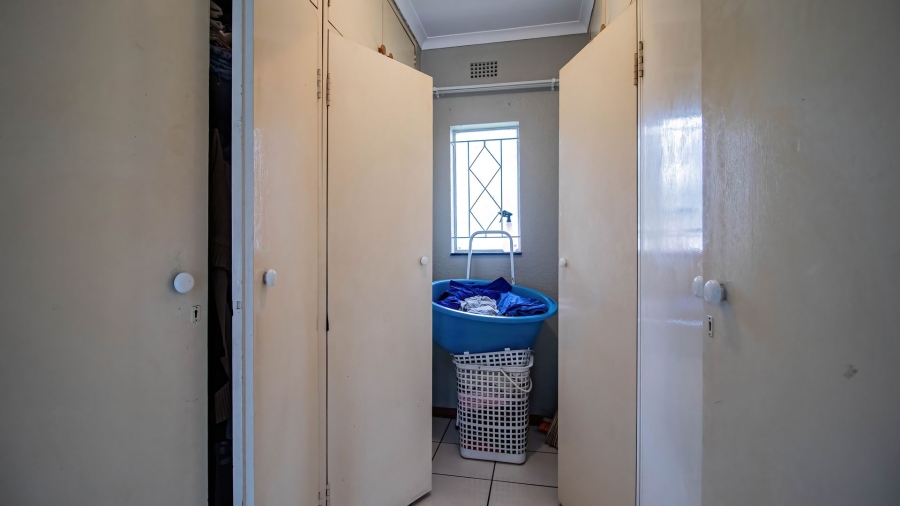 4 Bedroom Property for Sale in Freeway Park Gauteng