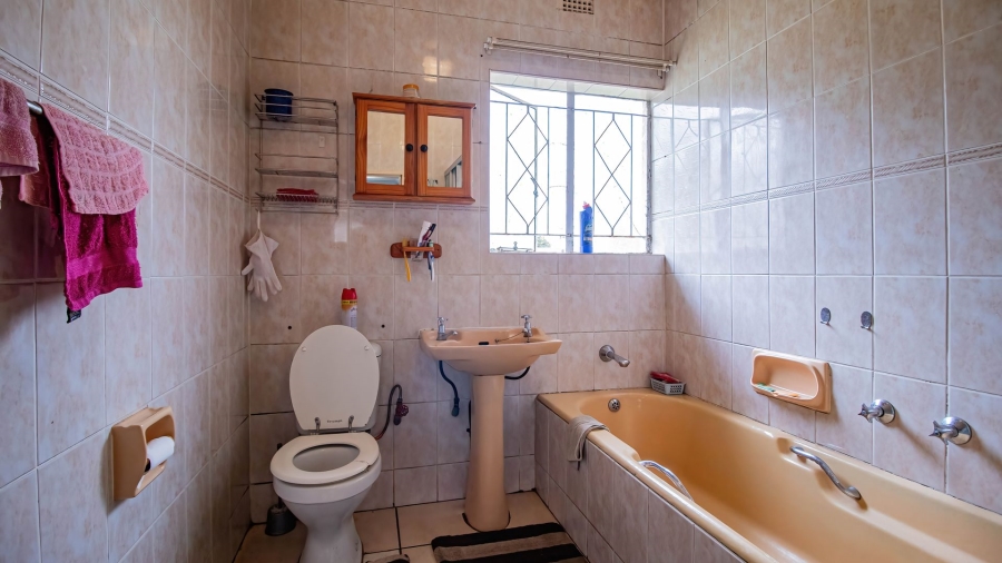 4 Bedroom Property for Sale in Freeway Park Gauteng