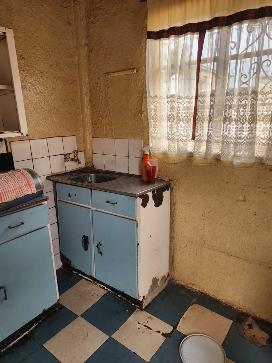 2 Bedroom Property for Sale in Daveyton Gauteng