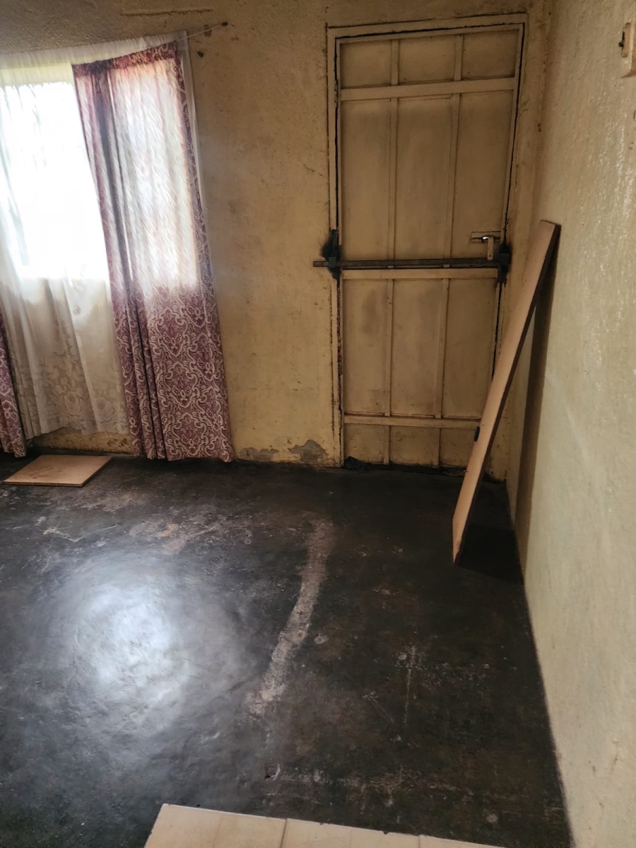 2 Bedroom Property for Sale in Daveyton Gauteng