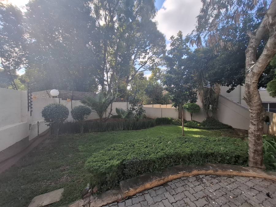3 Bedroom Property for Sale in Faerie Glen Gauteng
