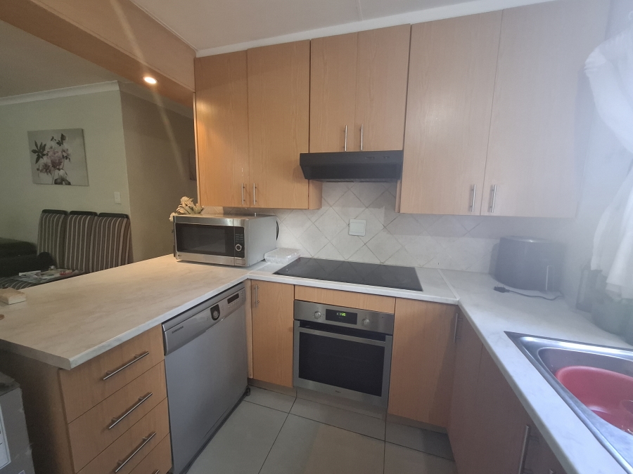 3 Bedroom Property for Sale in Faerie Glen Gauteng
