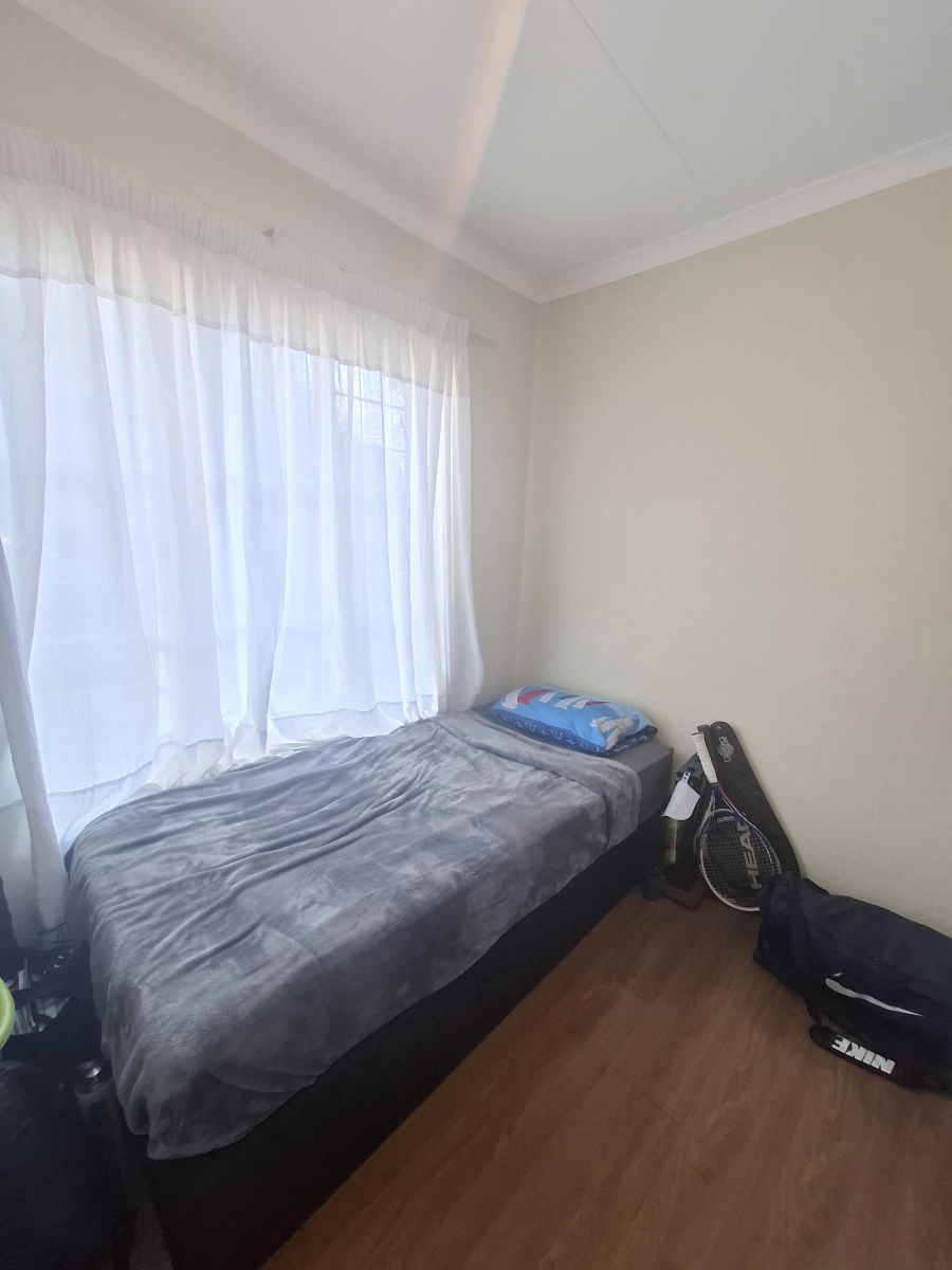 3 Bedroom Property for Sale in Faerie Glen Gauteng