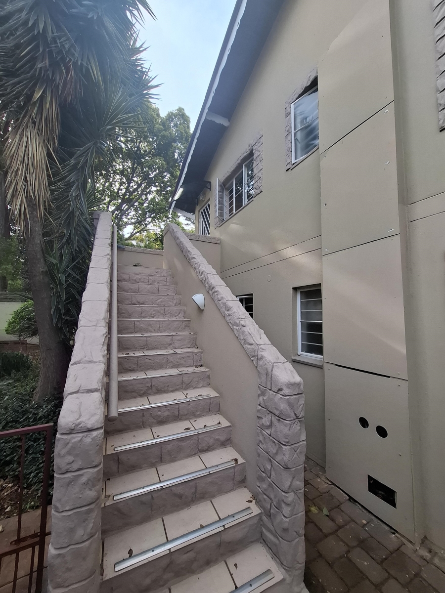 3 Bedroom Property for Sale in Faerie Glen Gauteng