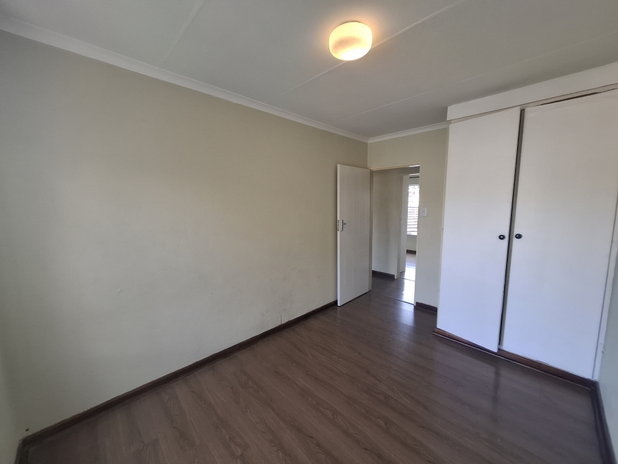 3 Bedroom Property for Sale in Faerie Glen Gauteng
