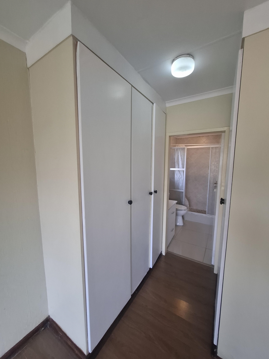 3 Bedroom Property for Sale in Faerie Glen Gauteng