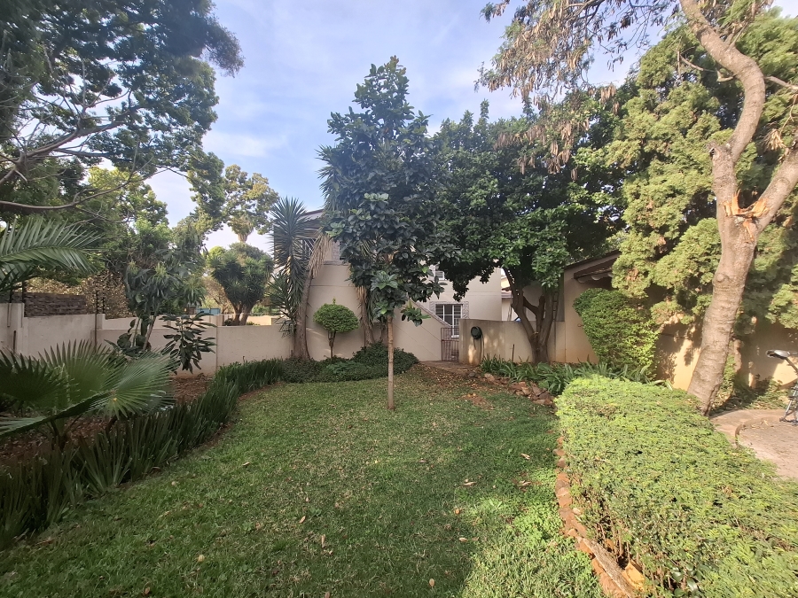 3 Bedroom Property for Sale in Faerie Glen Gauteng