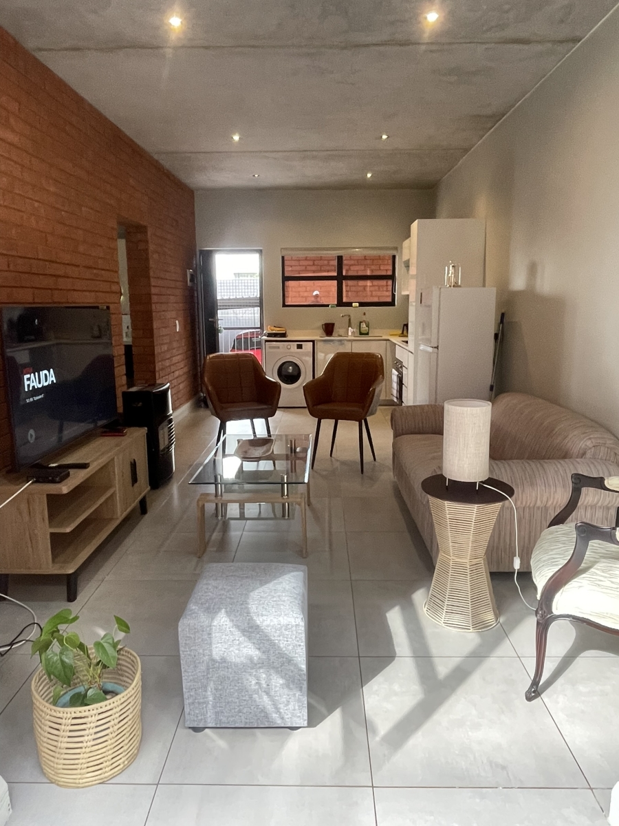 To Let 1 Bedroom Property for Rent in Melrose North Gauteng