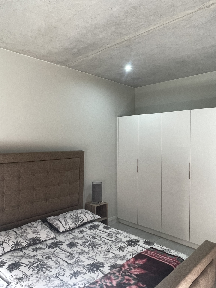 To Let 1 Bedroom Property for Rent in Melrose North Gauteng