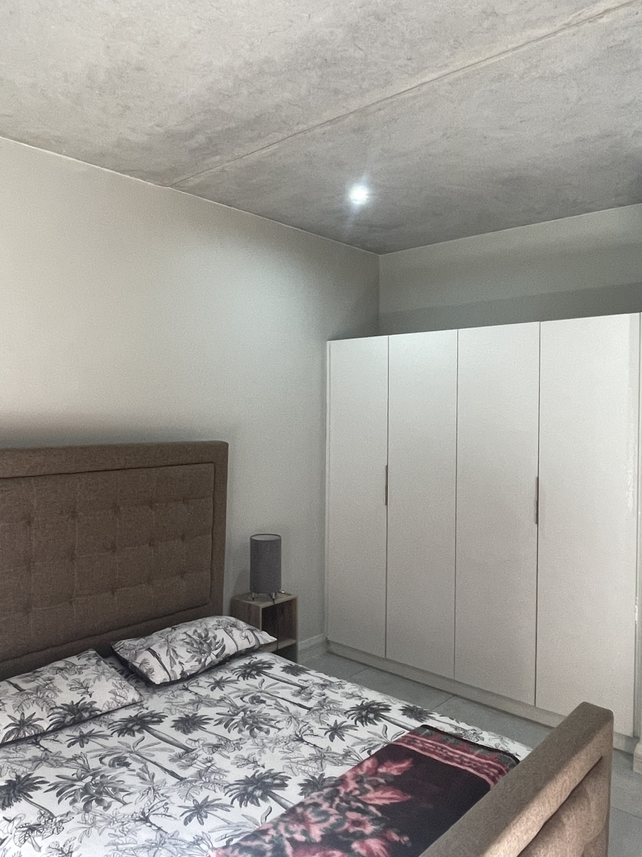To Let 1 Bedroom Property for Rent in Melrose North Gauteng